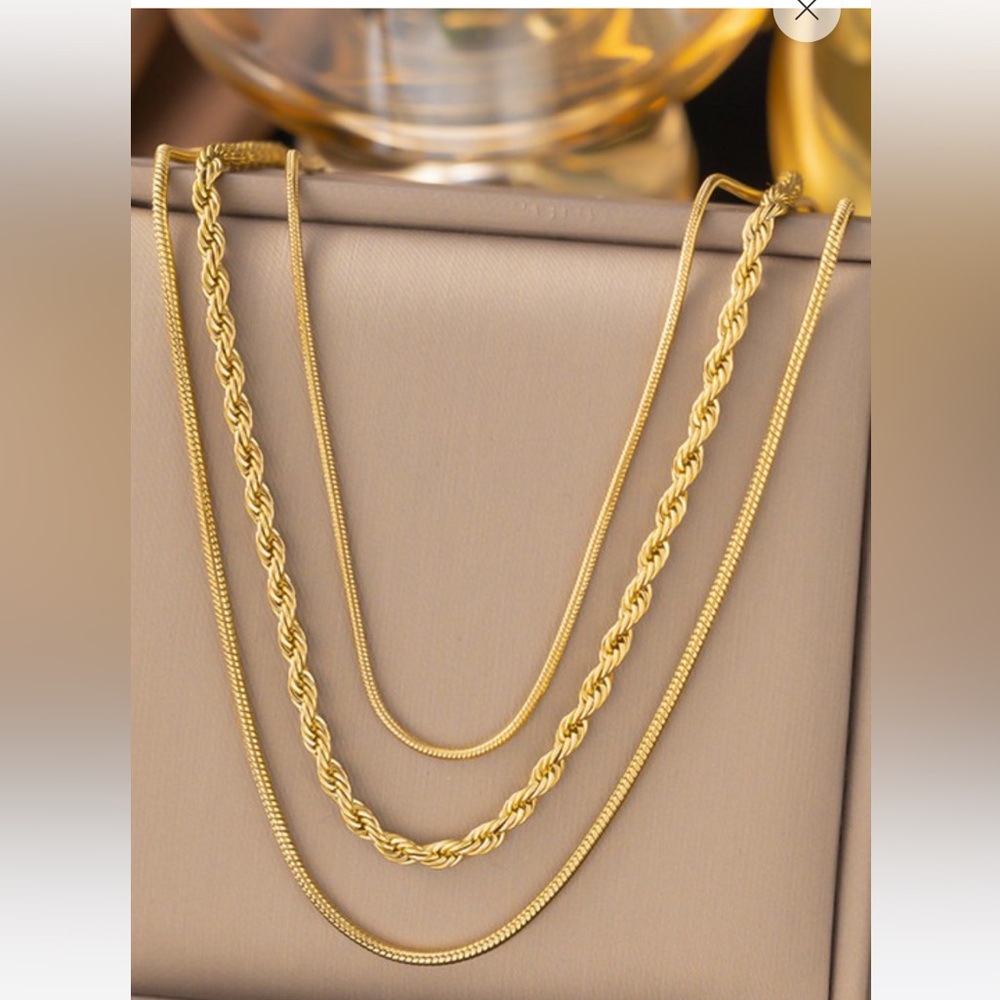Sample Sale 18K Gold Dipped Triple Layered Necklace Boho Chic, Statement Piece - Picture 3 of 3